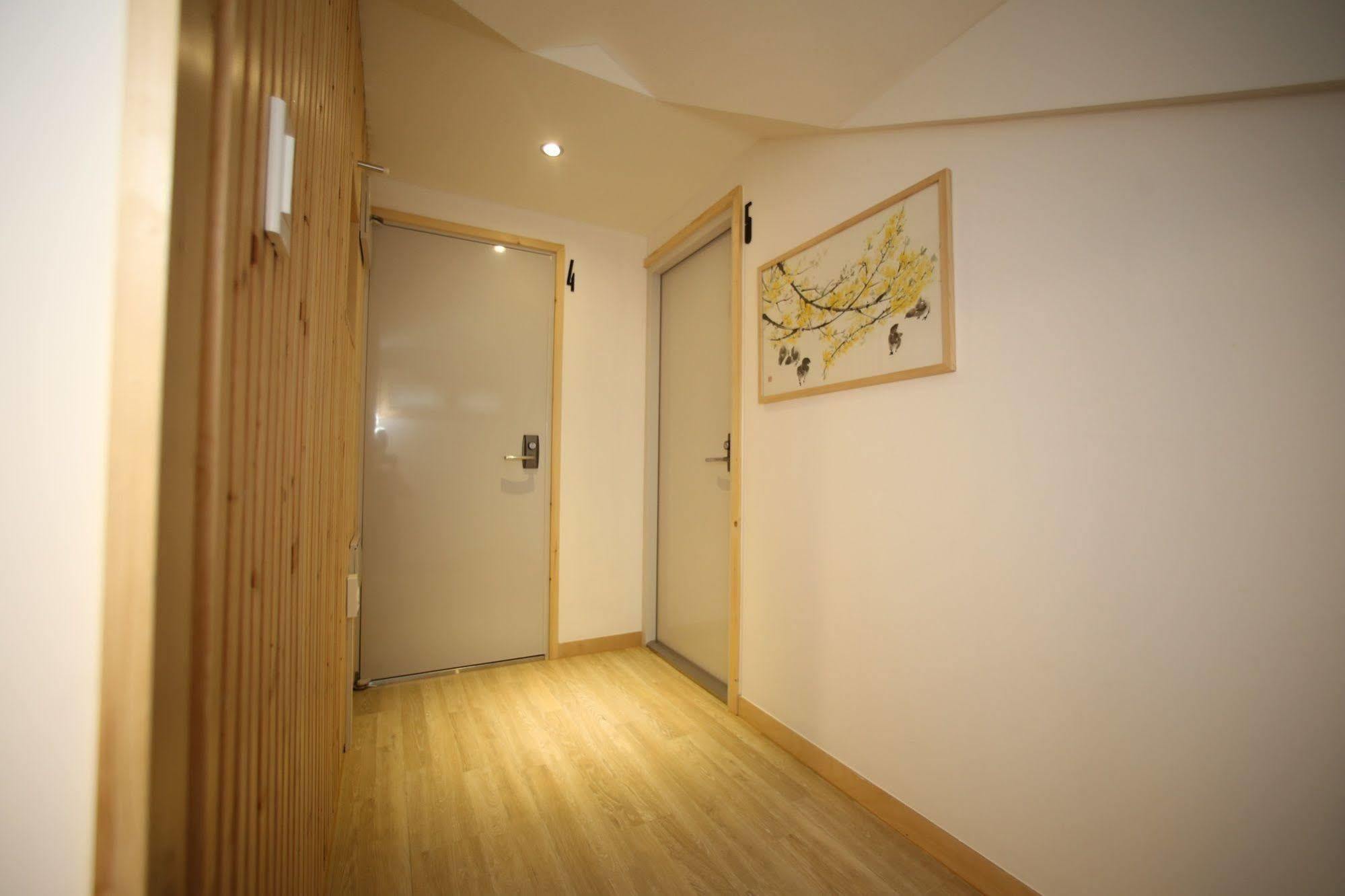 Bodeum Guesthouse Seoul Tower Exterior photo