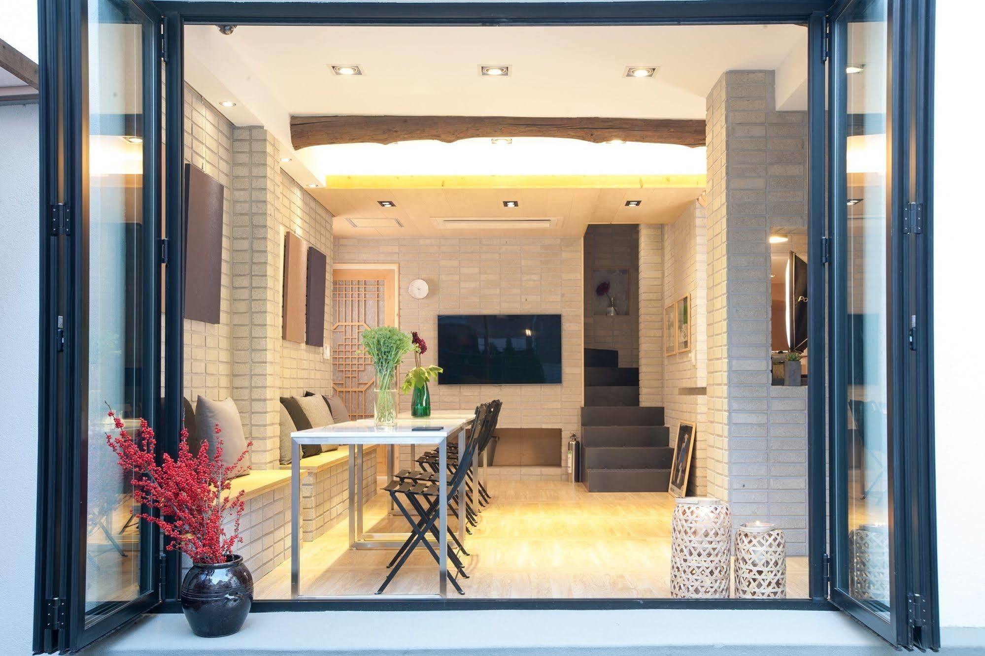 Bodeum Guesthouse Seoul Tower Exterior photo